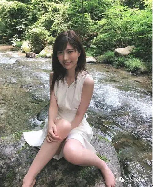 蓝芽美月在线视频,探寻虚拟世界中的浪漫传奇