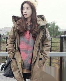 城中村风衣女子在线视频,揭秘都市边缘的时尚传奇