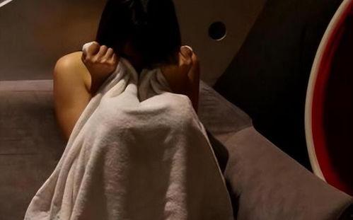 澡堂女人在线视频观看,在线视频揭秘真实生活