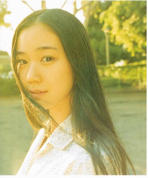 井上瞳电影在线视频,穿越光影，探寻导演的内心世界